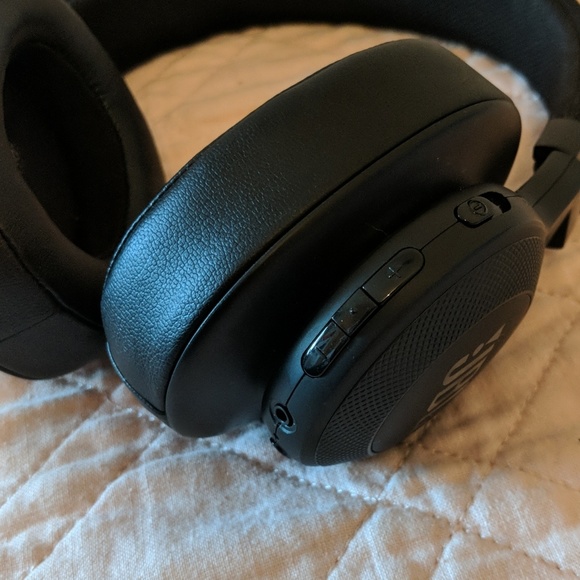 JBL E55BT bluetooth headphones - Picture 3 of 5